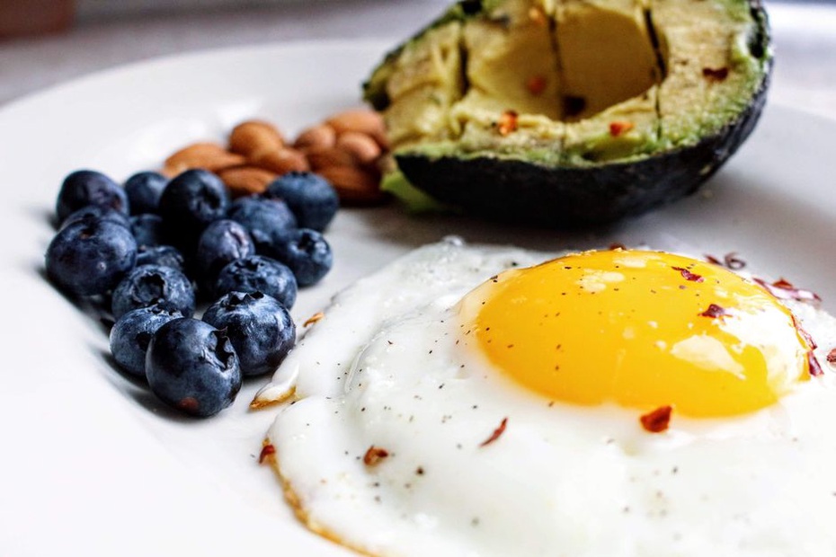 A nutrient-dense Paleo meal with vegetables and protein