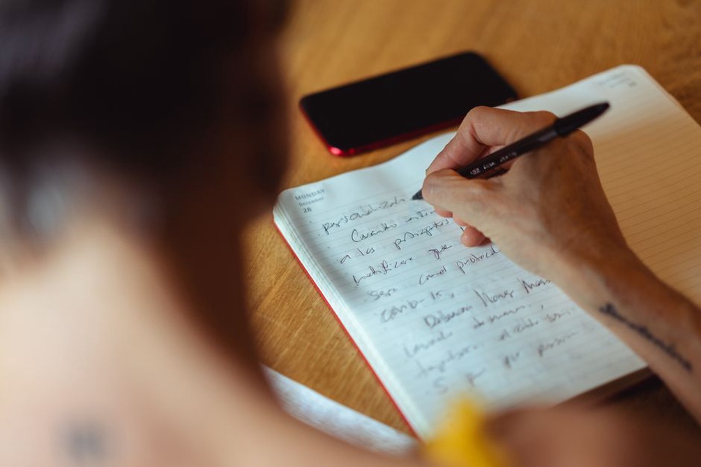 A food and symptom journal used during the reintroduction phase
