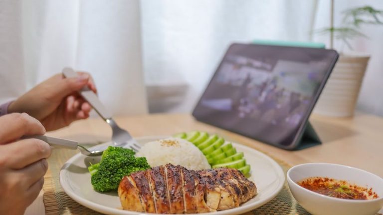 journal and meal prep for elimination diet planning