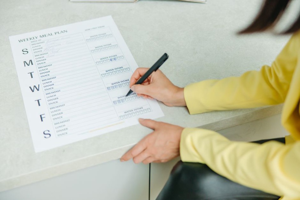Food diary and meal planning for elimination diet