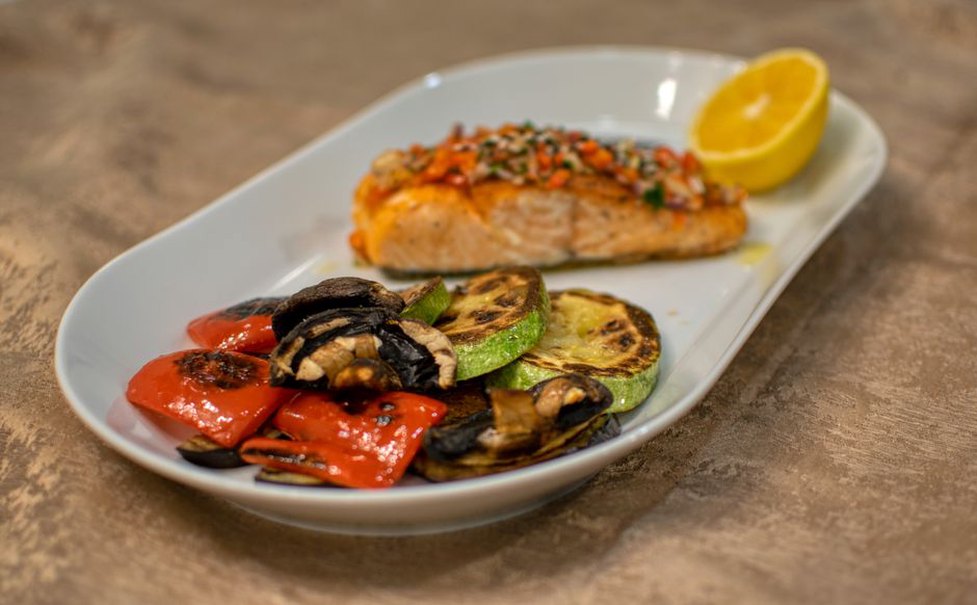 A nourishing evening meal with salmon and vegetables