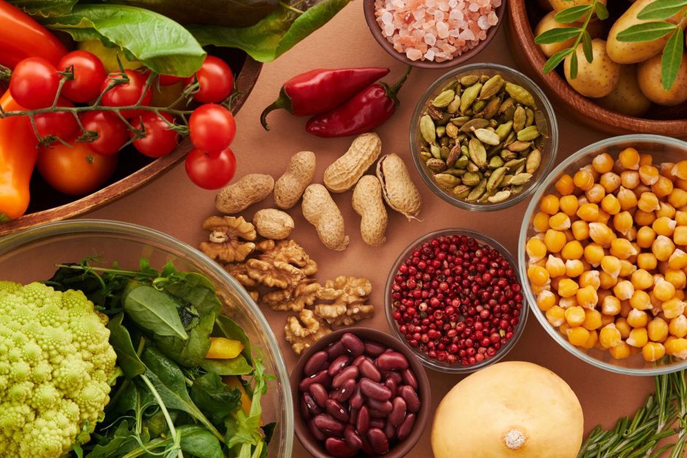 Different foods containing distinct types of lectins