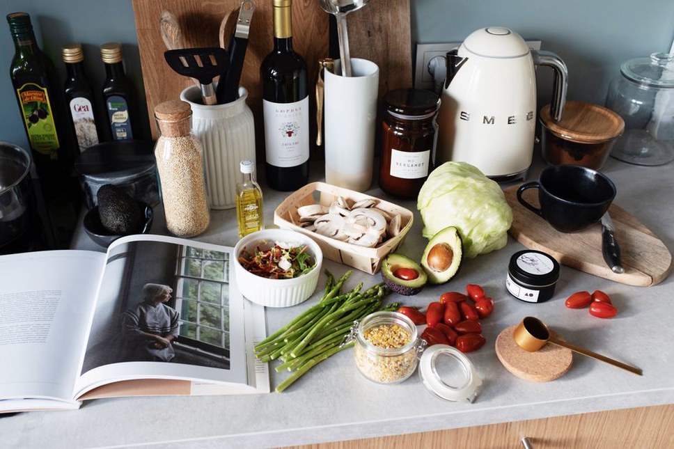 Several Paleo-friendly fats arranged for everyday cooking