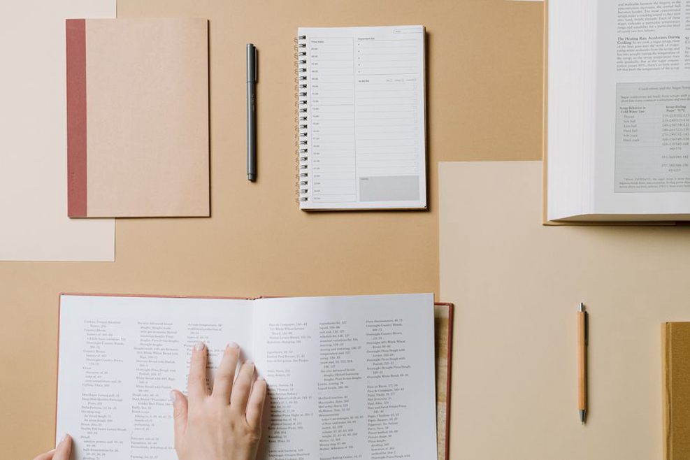 Weekly notes reveal patterns beyond a single meal