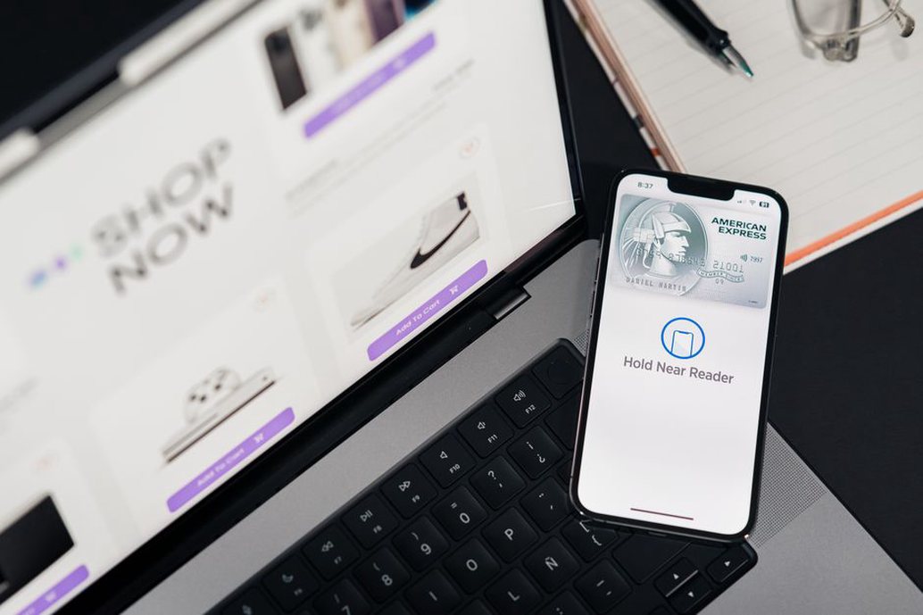 Clear menu labels across desktop and mobile screens