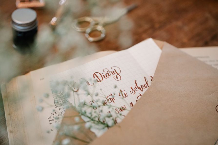 Meal notes beside a freshly cooked lunch