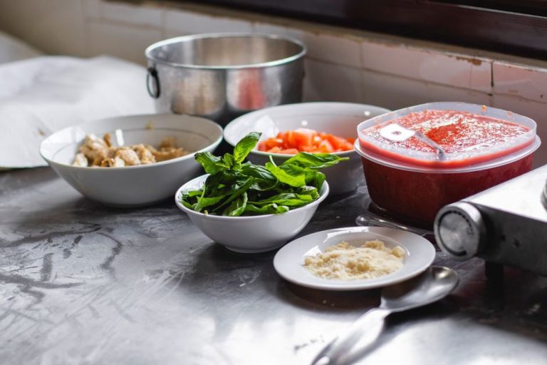 Ingredients are easier to check beside the sauce
