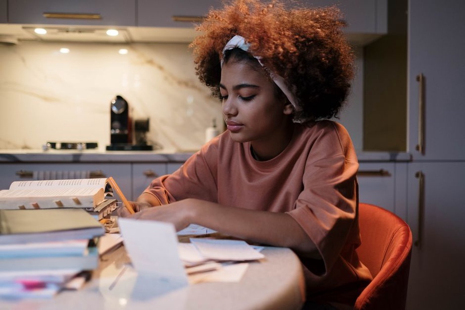 Notes beside a meal at the kitchen table